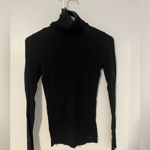Small Black Hollister Turtle Neck